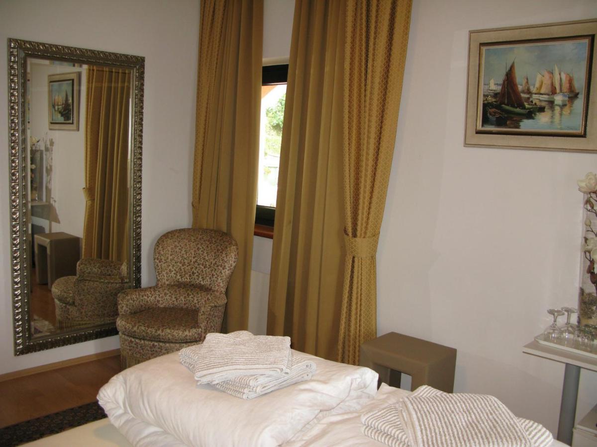 Bed And Breakfast Villa Iris Mošćenička Draga Kültér fotó