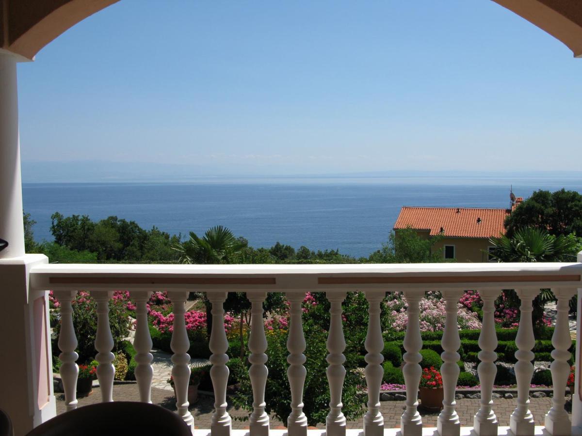 Bed And Breakfast Villa Iris Mošćenička Draga Kültér fotó