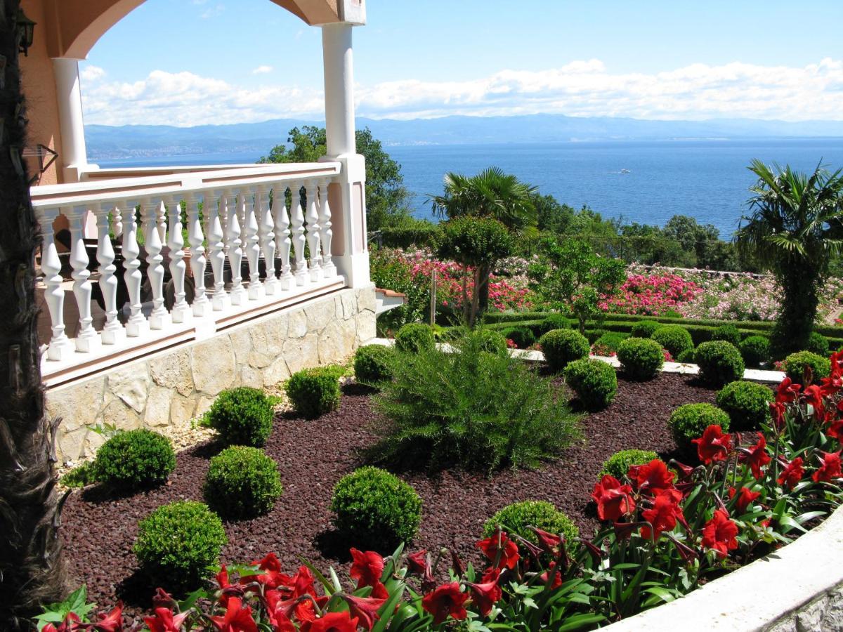 Bed And Breakfast Villa Iris Mošćenička Draga Kültér fotó