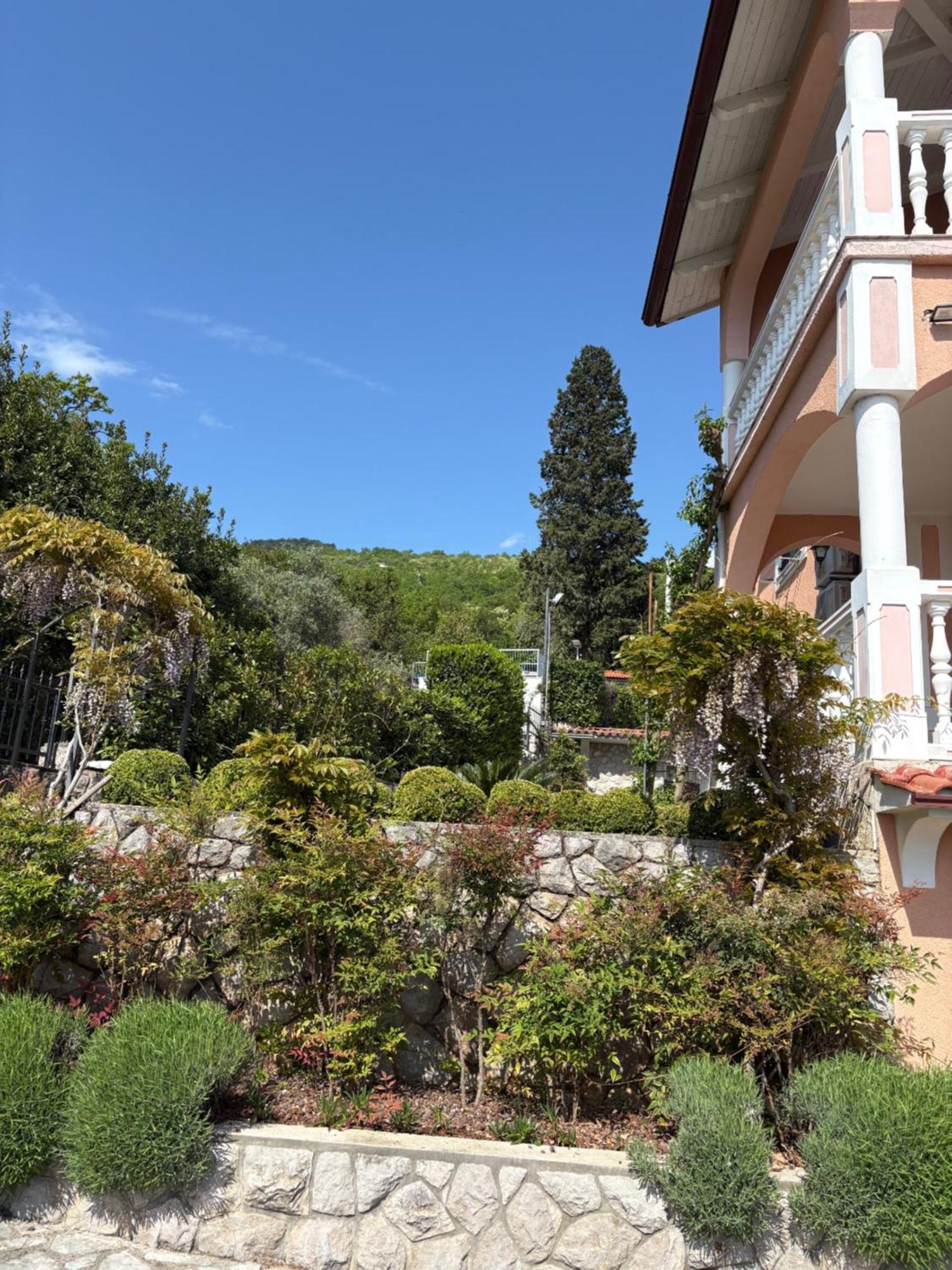 Bed And Breakfast Villa Iris Mošćenička Draga Kültér fotó