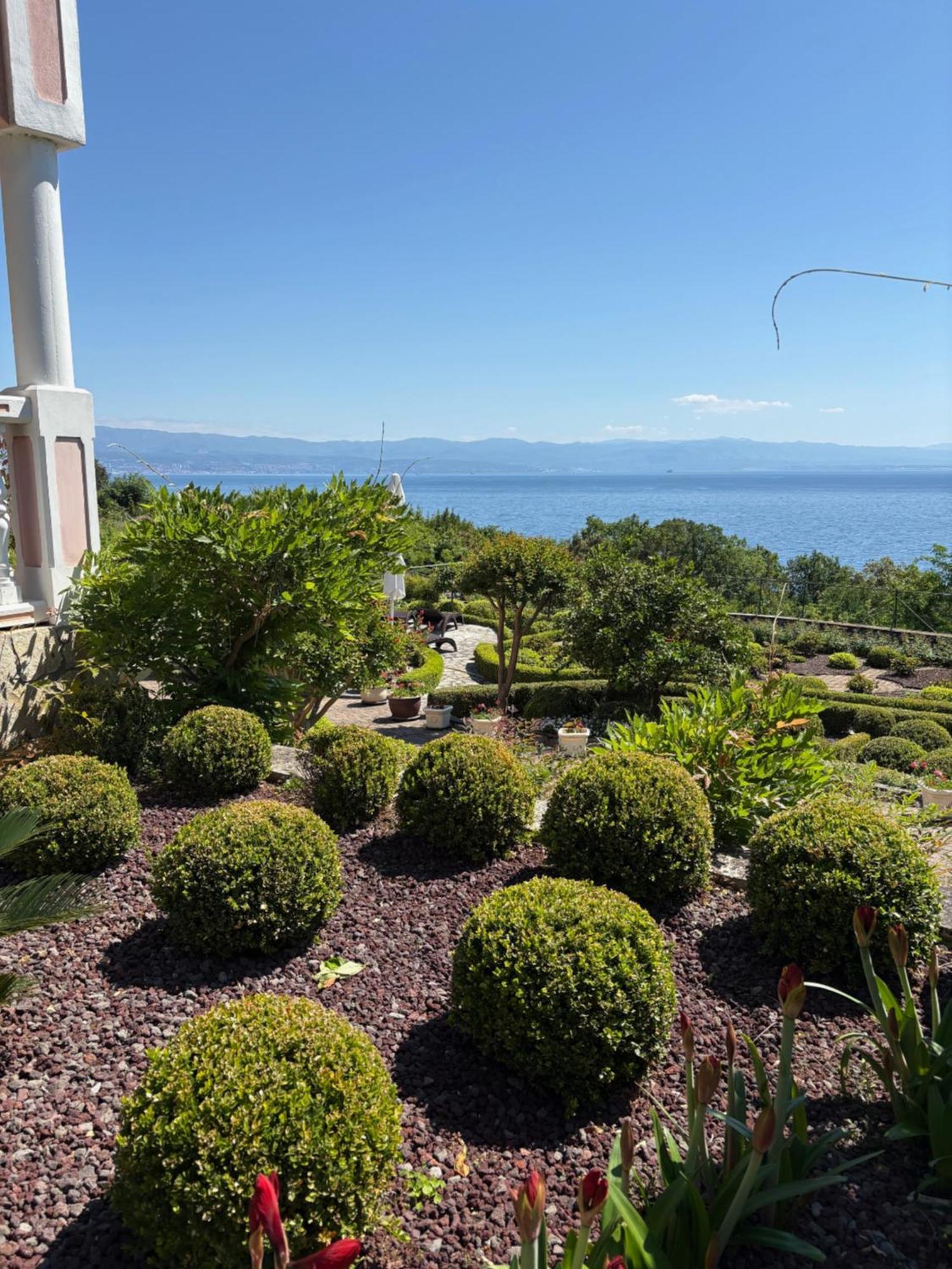 Bed And Breakfast Villa Iris Mošćenička Draga Kültér fotó
