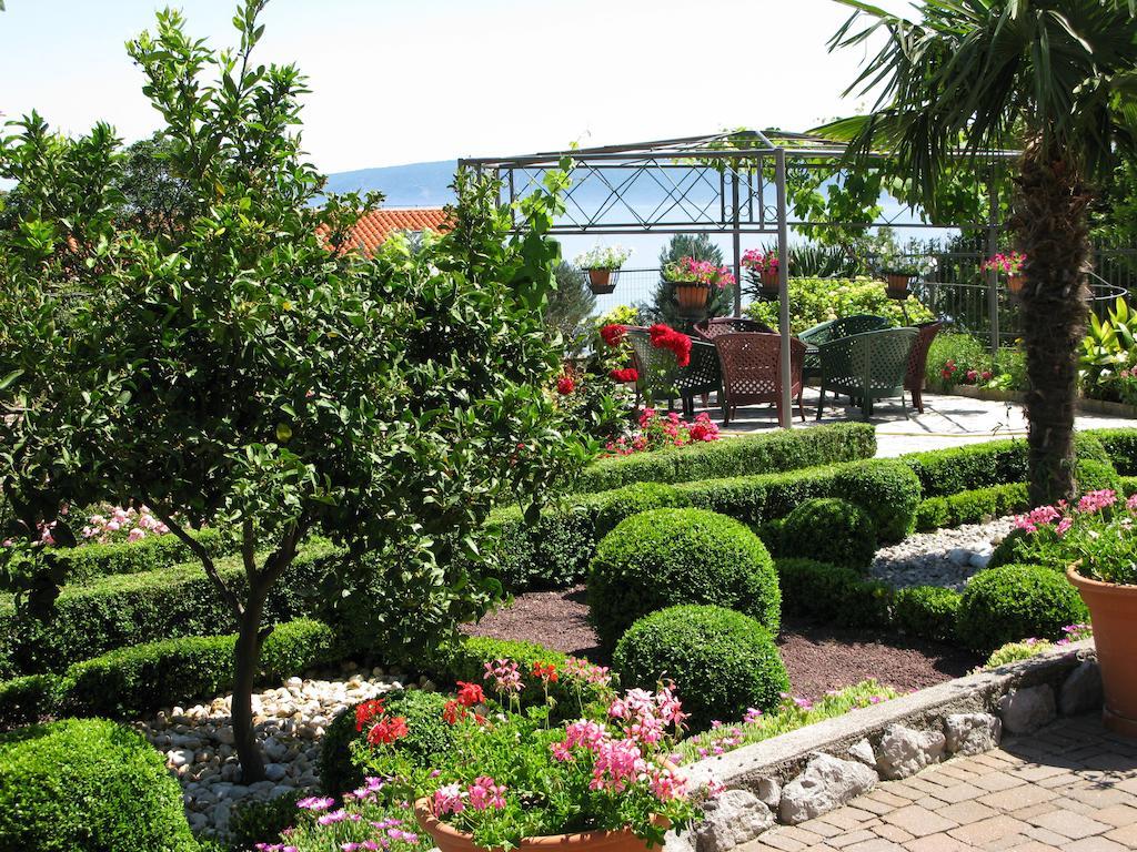 Bed And Breakfast Villa Iris Mošćenička Draga Kültér fotó