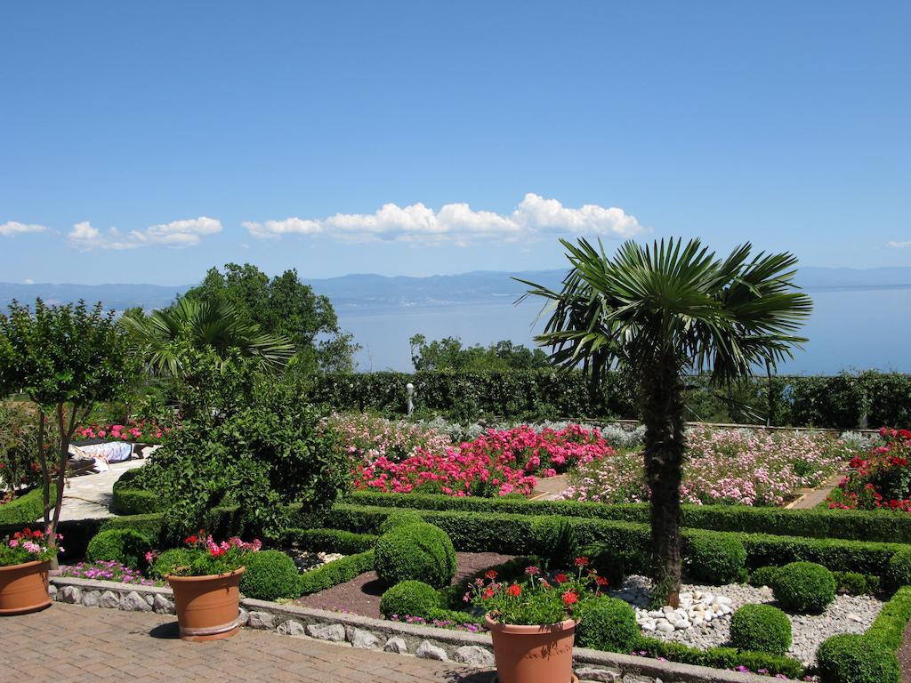 Bed And Breakfast Villa Iris Mošćenička Draga Kültér fotó