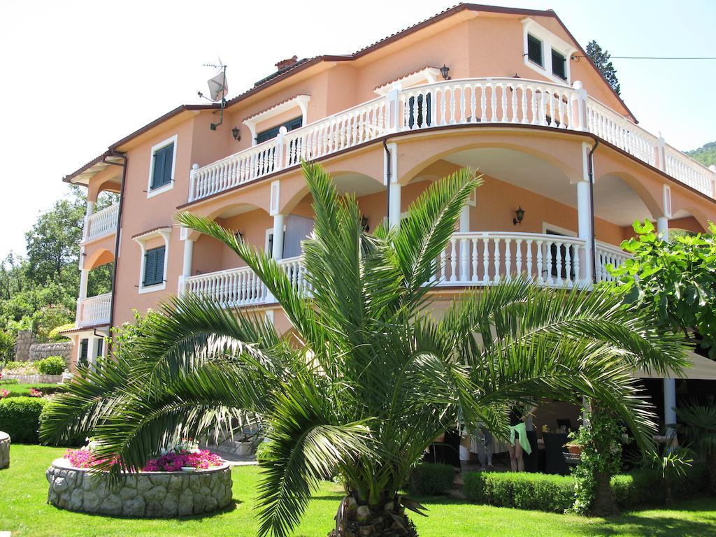 Bed And Breakfast Villa Iris Mošćenička Draga Kültér fotó