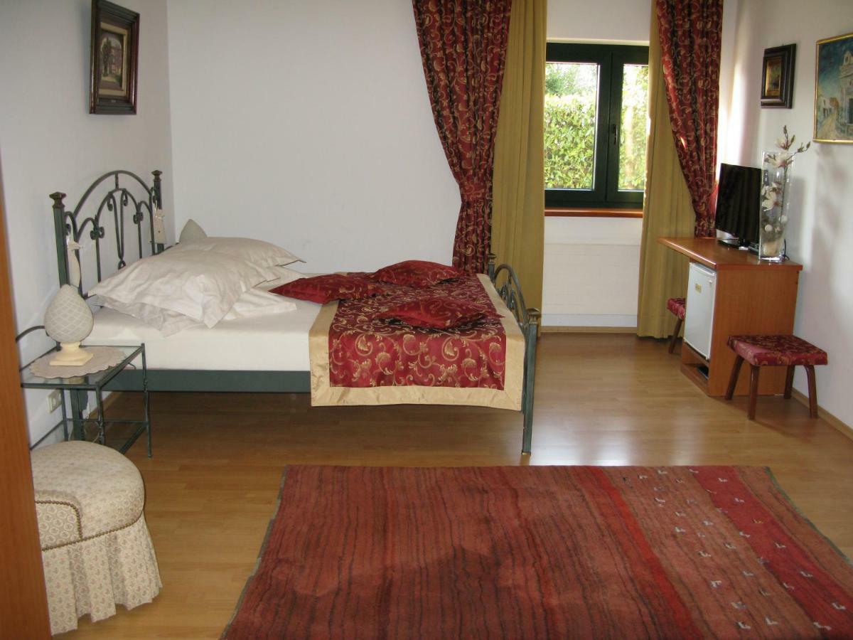 Bed And Breakfast Villa Iris Mošćenička Draga Kültér fotó